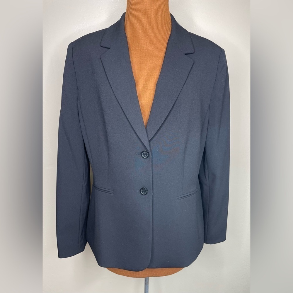 Tahari Arthur S Levine Classic Black Business Blazer Size 14